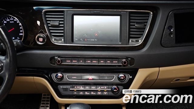 Kia Canival 2019 — photo 20