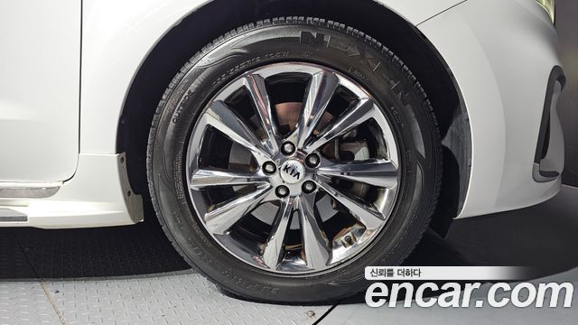 Kia Canival 2019 — photo 7