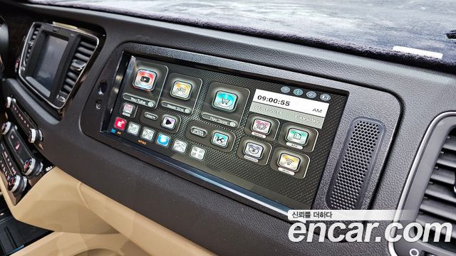 Kia Canival 2019 — photo 29