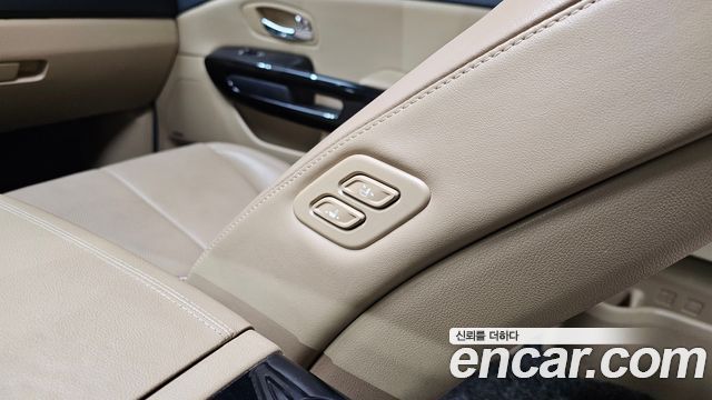 Kia Canival 2019 — photo 32