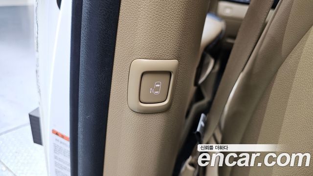 Kia Canival 2019 — photo 33