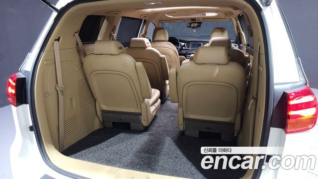 Kia Canival 2019 — photo 35