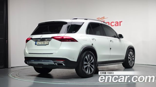Mercedes-Benz GLE-Class 2024 — photo 2