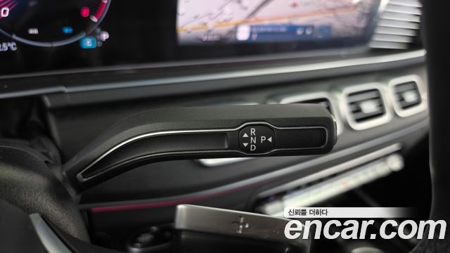 Mercedes-Benz GLE-Class 2024 — photo 12