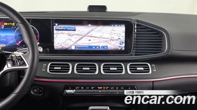 Mercedes-Benz GLE-Class 2024 — photo 20