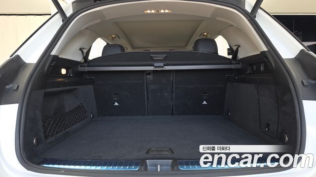 Mercedes-Benz GLE-Class 2024 — photo 26