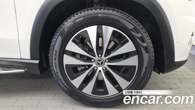 Mercedes-Benz GLE-Class 2024 — photo 7