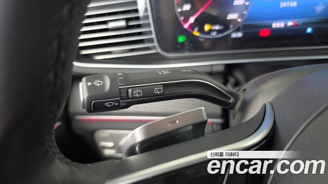Mercedes-Benz GLE-Class 2024 — photo 28