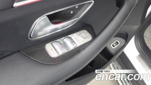 Mercedes-Benz GLE-Class 2024 — photo 29