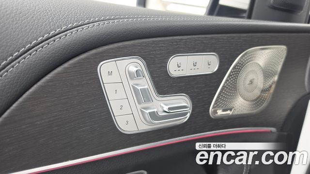 Mercedes-Benz GLE-Class 2024 — photo 30