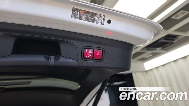 Mercedes-Benz GLE-Class 2024 — photo 34
