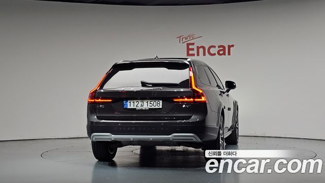 Volvo V90 2024 — photo 4
