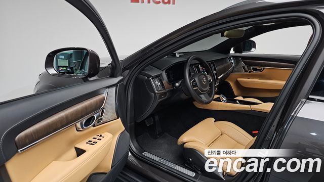 Volvo V90 2024 — photo 13