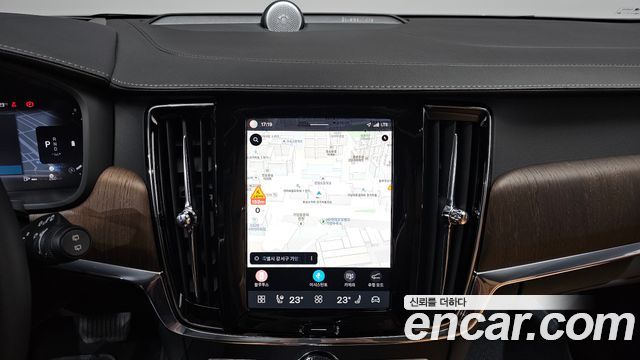 Volvo V90 2024 — photo 20