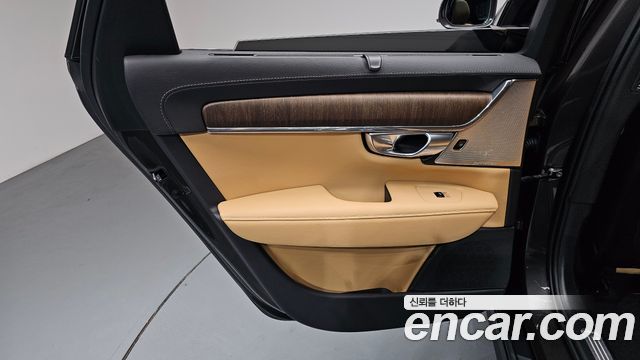 Volvo V90 2024 — photo 15