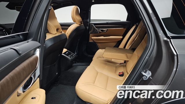 Volvo V90 2024 — photo 16