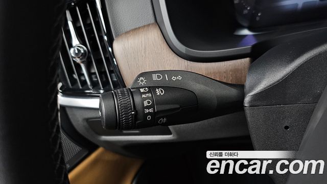 Volvo V90 2024 — photo 28