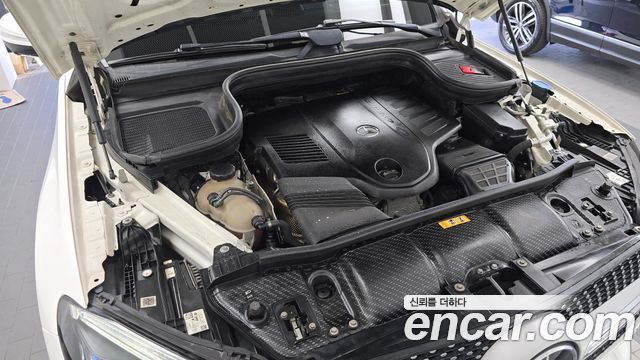 Mercedes-Benz GLE-Class 2021 — photo 6