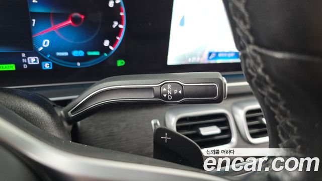 Mercedes-Benz GLE-Class 2021 — photo 9