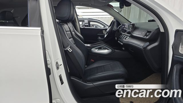 Mercedes-Benz GLE-Class 2021 — photo 12