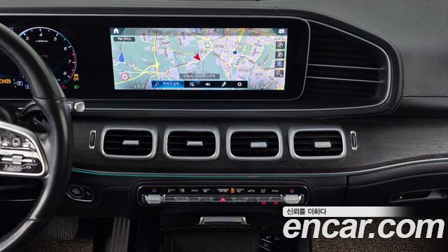 Mercedes-Benz GLE-Class 2021 — photo 14
