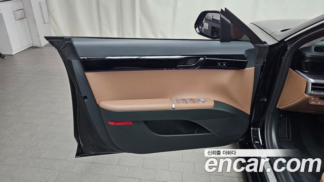 Hyundai Grandeur 2023 — photo 14