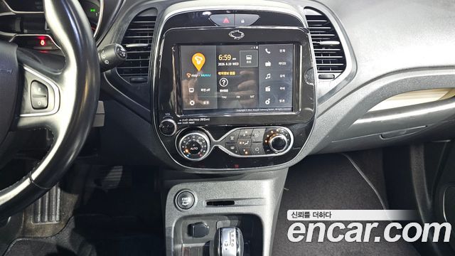 Renault Korea QM3 2019 — photo 13
