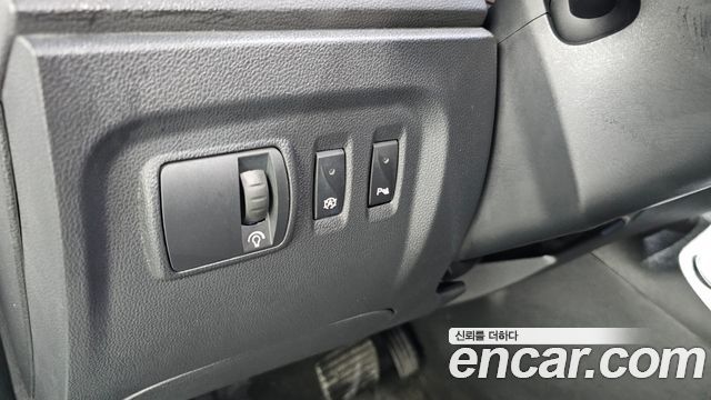 Renault Korea QM3 2019 — photo 17