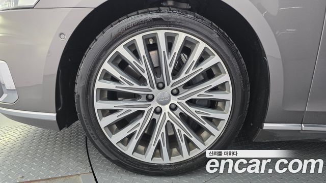 Audi A8 2020 — photo 5