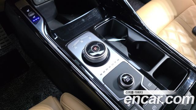Kia Sorento 2023 — photo 12