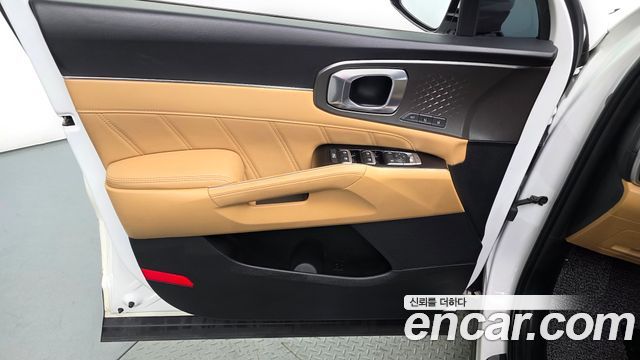 Kia Sorento 2023 — photo 14
