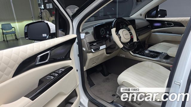 Kia Canival 2023 — photo 13