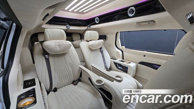 Kia Canival 2023 — photo 19
