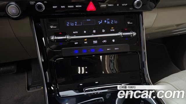 Kia Canival 2023 — photo 24