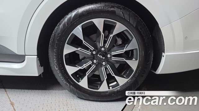 Kia Canival 2023 — photo 7