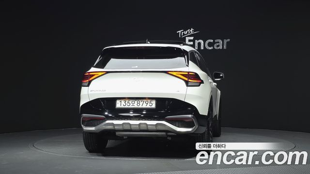 Kia Sportage 2023 — photo 4
