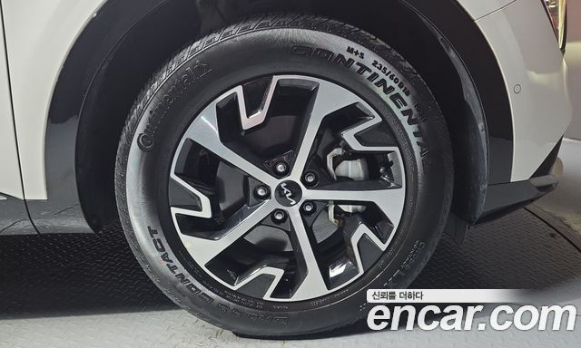 Kia Sportage 2023 — photo 7
