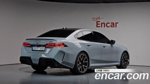 BMW M5 2026 — photo 2