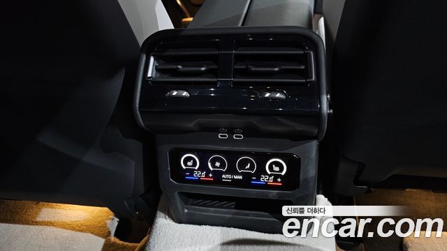 BMW M5 2026 — photo 25