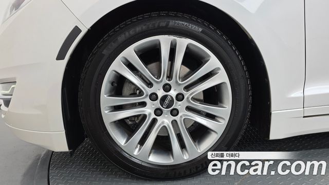 Lincoln MKZ 2015 — photo 5