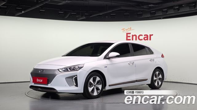Hyundai Ioniq 2018 — photo 1
