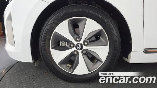 Hyundai Ioniq 2018 — photo 5