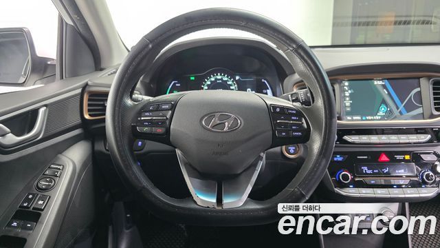 Hyundai Ioniq 2018 — photo 13
