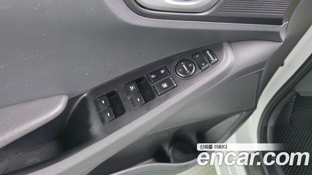 Hyundai Ioniq 2018 — photo 16