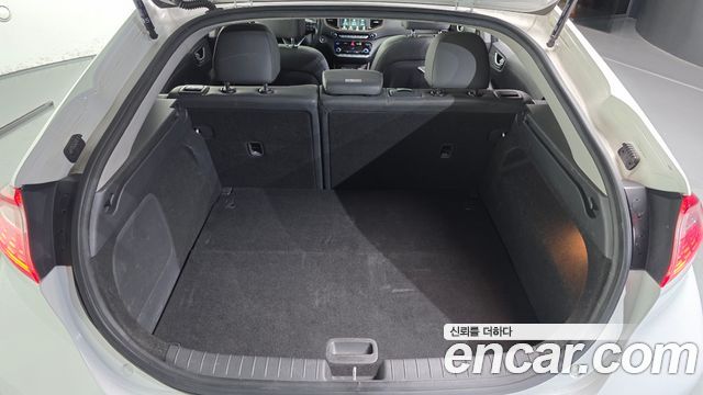 Hyundai Ioniq 2018 — photo 20