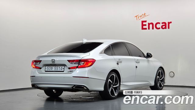 Honda Accord 2018 — photo 2