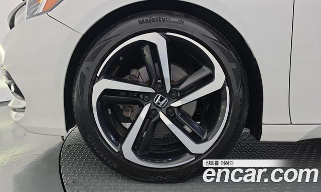 Honda Accord 2018 — photo 5