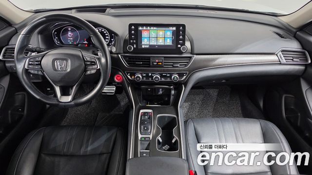 Honda Accord 2018 — photo 10