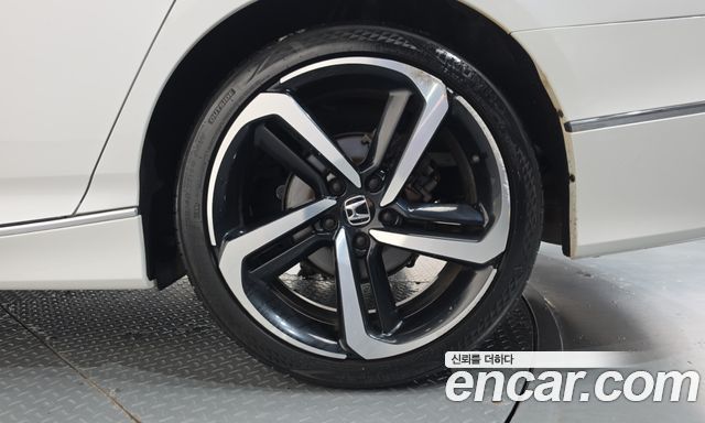 Honda Accord 2018 — photo 7