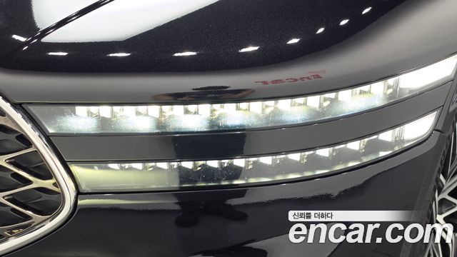 Genesis G90 2023 — photo 8